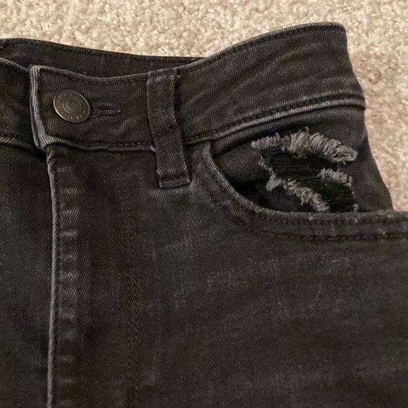American eagle black skinny jean women’s size us 2 short great condition - Picture 2 of 4